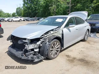 2020 Lexus ES 350 with VIN 58ADZ1B11LU068649, listed as a IAAI auction lot 42289047 with 38,593 mi miles and . Bid and sale history available at DreamBid. Image 17.