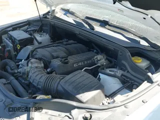 2017 Jeep Grand Cherokee SRT z VIN 1C4RJFDJ0HC699537, wystawiony jako IAAI lot #41781500 z przebiegiem 105 640 mil mil oraz . Historia ofert i sprzedaży dostępna na DreamBid. Obrazek 19.