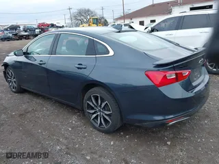 2020 Chevrolet Malibu RS with VIN 1G1ZG5ST6LF139230, listed as a IAAI auction lot 42037977 with 21,533 mi miles. Bid and sale history available at carsss.com. Image 3.