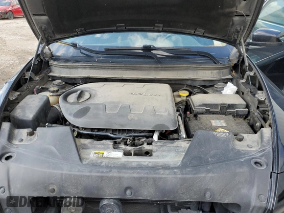 2014 Jeep Cherokee Limited z VIN 1C4PJMDS1EW133918, wystawiony jako Copart lot #55313535 z przebiegiem 141 988 mil mil oraz Szkoda całkowita • Salvage title. Historia ofert i sprzedaży dostępna na DreamBid. Obrazek 12.