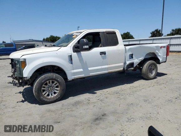 2017 Ford F-250 XLT with VIN 1FT7X2B63HEB19120, listed as a Copart auction lot 62352925 with Not provided miles and Salvage title. Bid and sale history available at DreamBid. Image 1.