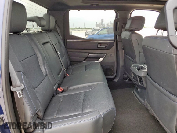 2023 Toyota Tundra Platinum Hybrid с VIN 5TFNC5EC2PX002928, выставлен на аукционе Copart как лот 57489745 с пробегом 34 203 миль миль и Чистый • Clean title. История ставок и продаж доступна на DreamBid. Изображение 10.