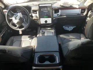 2023 Ford Expedition Timberline с VIN 1FMJU1RGXPEA34504, выставлен на аукционе Copart как лот 50293165 с пробегом 18 986 миль миль и Списание • Salvage title. История ставок и продаж доступна на DreamBid. Изображение 8.