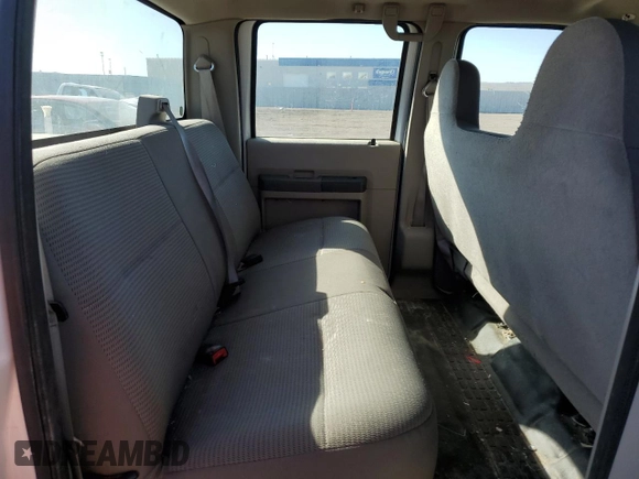 2008 Ford F-250 XL z VIN 1FTSW21Y98EE14898, wystawiony jako Copart lot #47120485 z przebiegiem 49 618 mil mil oraz Czysty tytuł • Clean title. Historia ofert i sprzedaży dostępna na DreamBid. Obrazek 10.