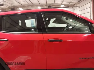 2018 Jeep Compass Sport z VIN 3C4NJDAB3JT402254, wystawiony jako IAAI lot #41830273 z przebiegiem 73 274 mil mil oraz . Historia ofert i sprzedaży dostępna na DreamBid. Obrazek 14.