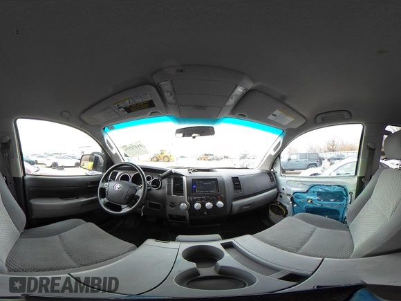 2012 Toyota Tundra z VIN 5TFUM5F11CX039386, wystawiony jako IAAI lot #41472576 z przebiegiem 213 295 mil mil oraz . Historia ofert i sprzedaży dostępna na DreamBid. Obrazek 19.