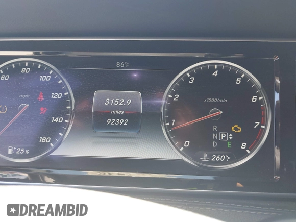 2015 Mercedes-Benz S 550 z VIN WDDUG8CBXFA123077, wystawiony jako IAAI lot #42194749 z przebiegiem 92 392 mil mil oraz . Historia ofert i sprzedaży dostępna na DreamBid. Obrazek 7.