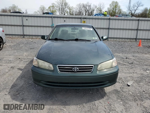 2001 Toyota Camry CE with VIN 4T1BG22K51U813533, listed as a Copart auction lot 53933705 with 200,769 mi miles and Salvage Title. Bid and sale history available at carsss.com. Image 5.