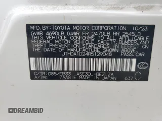 2024 Lexus IS 300 z VIN JTHDA1D24R5129048, wystawiony jako Copart lot #57604335 z przebiegiem 6339 mil mil oraz Tytuł czysty. Historia ofert i sprzedaży dostępna na DreamBid. Obrazek 12.