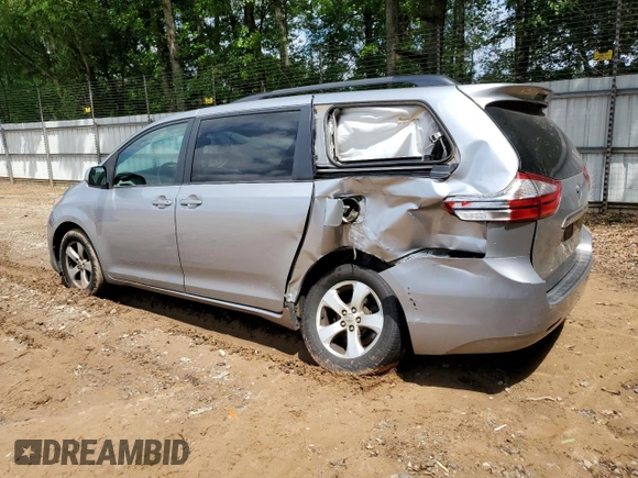 2017 Toyota Sienna LE Auto Access Seat с VIN 5TDKZ3DC4HS895585, выставлен на аукционе Copart как лот 56331015 с пробегом 92 960 миль миль и Списание • Salvage title. История ставок и продаж доступна на DreamBid. Изображение 2.