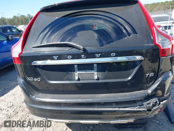 2016 Volvo XC60 T5 Drive-E Premier с VIN YV440MDK1G2853880, выставлен на аукционе IAAI как лот 41897901 с пробегом 125 418 миль миль и . История ставок и продаж доступна на DreamBid. Изображение 16.