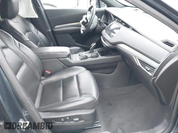 2020 Cadillac XT4 AWD Premium Luxury with VIN 1GYFZDR45LF062180, listed as a IAAI auction lot 41599215 with 105,350 mi miles. Bid and sale history available at carsss.com. Image 5.