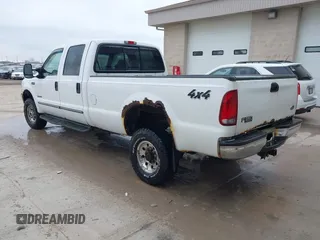 2000 Ford F-350 XL z VIN 1FTSW31FXYEE19158, wystawiony jako IAAI lot #41882378 z przebiegiem 287 101 mil mil oraz . Historia ofert i sprzedaży dostępna na DreamBid. Obrazek 3.