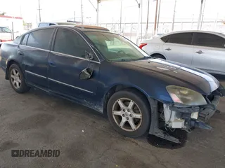2005 Nissan Altima S with VIN 1N4AL11E45N478451, listed as a IAAI auction lot 42565683 with 187,215 mi miles and . Bid and sale history available at DreamBid. Image 1.