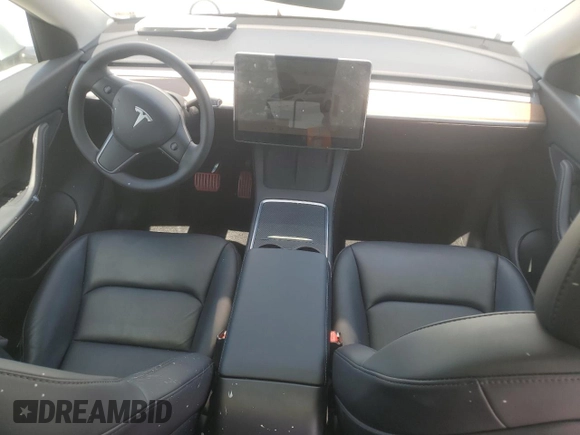 2022 Tesla Model Y Long Range z VIN 7SAYGDEE9NF455614, wystawiony jako Copart lot #57612985 z przebiegiem 22 101 mil mil oraz Szkoda całkowita • Salvage title. Historia ofert i sprzedaży dostępna na DreamBid. Obrazek 8.
