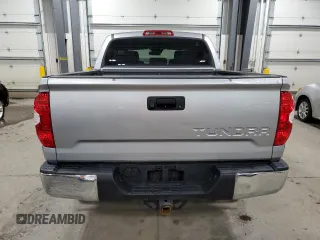 2018 Toyota Tundra SR5 z VIN 5TFDW5F1XJX768641, wystawiony jako Copart lot #53269535 z przebiegiem 55 862 mil mil oraz Szkoda całkowita • Salvage title. Historia ofert i sprzedaży dostępna na DreamBid. Obrazek 6.