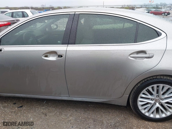 2016 Lexus ES 350 with VIN 58ABK1GGXGU021778, listed as a IAAI auction lot 41889191 with 72,033 mi miles. Bid and sale history available at carsss.com. Image 15.