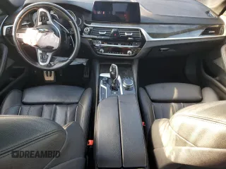 2017 BMW 5 Series 530i z VIN WBAJA5C36HG895109, wystawiony jako Copart lot #42819595 z przebiegiem Nie podano mil oraz Szkoda całkowita • Salvage title. Historia ofert i sprzedaży dostępna na DreamBid. Obrazek 8.