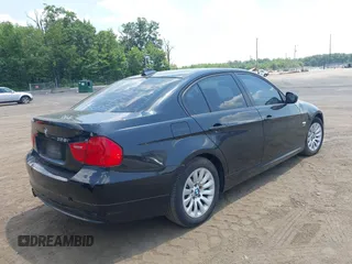 2009 BMW 3 Series 328i xDrive with VIN WBAPK73519A457574, listed as a IAAI auction lot 42575375 with Not provided miles and . Bid and sale history available at DreamBid. Image 4.