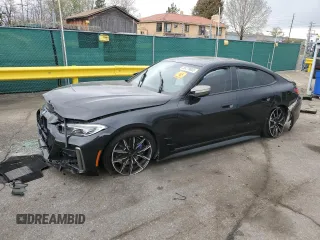2022 BMW 4 Series M440i xDrive z VIN WBA13AW08NFM18168, wystawiony jako Copart lot #55279005 z przebiegiem Nie podano mil oraz Szkoda całkowita • Salvage title. Historia ofert i sprzedaży dostępna na DreamBid. Obrazek 1.