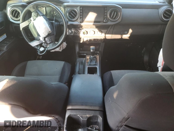 2020 Toyota Tacoma SR5 z VIN 3TMCZ5AN2LM309531, wystawiony jako Copart lot #46415625 z przebiegiem 124 426 mil mil oraz Szkoda całkowita • Salvage title. Historia ofert i sprzedaży dostępna na DreamBid. Obrazek 8.