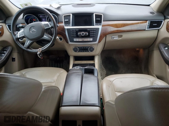 2012 Mercedes-Benz M 550 with VIN 4JGDA7DB1CA047955, listed as a Copart auction lot 47304715 with 218,931 mi miles and Clean title. Bid and sale history available at DreamBid. Image 8.