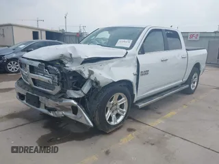 2017 Ram 1500 Lone Star Silver z VIN 1C6RR6LT7HS791379, wystawiony jako IAAI lot #42196470 z przebiegiem 96 222 mil mil oraz . Historia ofert i sprzedaży dostępna na DreamBid. Obrazek 18.