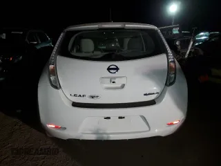 2015 Nissan LEAF SV with VIN 1N4AZ0CP2FC328424, listed as a Copart auction lot 76894983 with 47,224 mi miles. Bid and sale history available at carsss.com. Image 6.