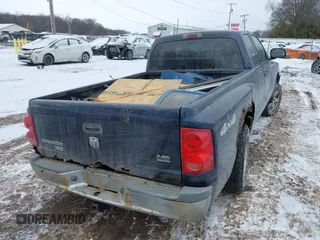 2006 Dodge Dakota SLT with VIN 1D7HW42N36S589968, listed as a IAAI auction lot 41623888 with 174,464 mi miles and . Bid and sale history available at carsss.com. Image 4.