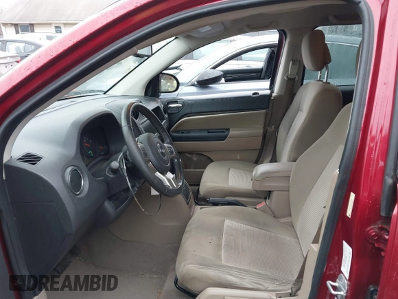 2011 Jeep Compass with VIN 1J4NF1FB9BD176358, listed as a IAAI auction lot 41782797 with 40,072 mi miles and . Bid and sale history available at carsss.com. Image 5.