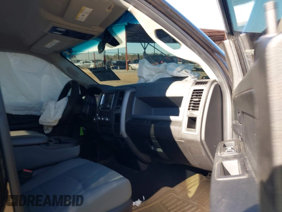2018 Ram 1500 Express with VIN 1C6RR6FT1JS112546, listed as a IAAI auction lot 41137888 with 67,878 mi miles and . Bid and sale history available at DreamBid. Image 5.