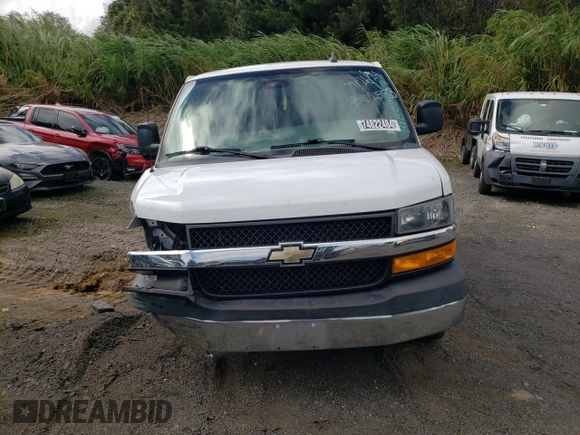 2020 Chevrolet Express Passenger LT z VIN 1GAZGPFG7L1152333, wystawiony jako Copart lot #74822484 z przebiegiem Nie podano mil oraz Czysty tytuł • Clean title. Historia ofert i sprzedaży dostępna na DreamBid. Obrazek 5.