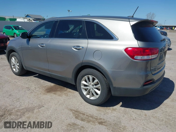 2018 Kia Sorento LX with VIN 5XYPG4A31JG407962, listed as a IAAI auction lot 41774715 with 155,338 mi miles. Bid and sale history available at carsss.com. Image 3.