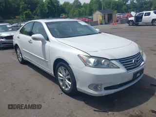 2010 Lexus ES 330 z VIN JTHBK1EG7A2414413, wystawiony jako IAAI lot #42375036 z przebiegiem 93 753 mil mil oraz . Historia ofert i sprzedaży dostępna na DreamBid. Obrazek 1.