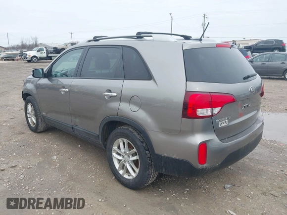 2015 Kia Sorento LX with VIN 5XYKTDA60FG649259, listed as a IAAI auction lot 41935821 with 161,046 mi miles and . Bid and sale history available at DreamBid. Image 3.