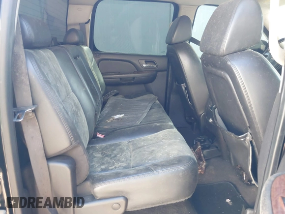 2007 GMC Sierra 1500 SLT z VIN 3GTEK133X7G528078, wystawiony jako IAAI lot #41621235 z przebiegiem Nie podano mil oraz . Historia ofert i sprzedaży dostępna na DreamBid. Obrazek 8.
