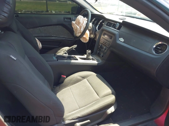 2010 Ford Mustang V6 с VIN 1ZVBP8AN7A5135555, выставлен на аукционе IAAI как лот 42065460 с пробегом 154 015 миль миль и . История ставок и продаж доступна на DreamBid. Изображение 5.