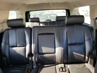 2009 GMC Yukon SLT w/4SA with VIN 1GKFC33J99R297063, listed as a Copart auction lot 53212104 with 289,213 mi miles and Salvage Title. Bid and sale history available at carsss.com. Image 10.