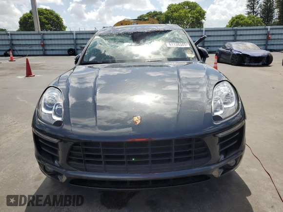 2017 Porsche Macan with VIN WP1AA2A55HLB09277, listed as a Copart auction lot 61138345 with 62,461 mi miles and Salvage title. Bid and sale history available at DreamBid. Image 5.