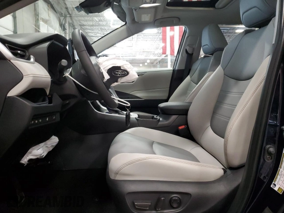 2025 Toyota RAV4 XLE Premium with VIN 2T3A1RFV3SW520863, listed as a Copart auction lot 55786675 with 13,069 mi miles and Salvage title. Bid and sale history available at DreamBid. Image 7.