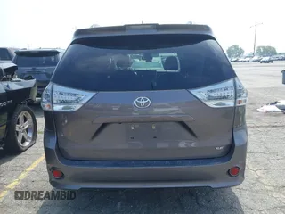 2019 Toyota Sienna SE z VIN 5TDXZ3DC2KS992085, wystawiony jako IAAI lot #42421397 z przebiegiem 93 947 mil mil oraz . Historia ofert i sprzedaży dostępna na DreamBid. Obrazek 17.