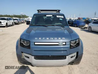 2022 Land Rover Defender SE z VIN SALEP7RU6N2093661, wystawiony jako Copart lot #50461855 z przebiegiem 104 933 mil mil oraz Czysty tytuł • Clean title. Historia ofert i sprzedaży dostępna na DreamBid. Obrazek 5.