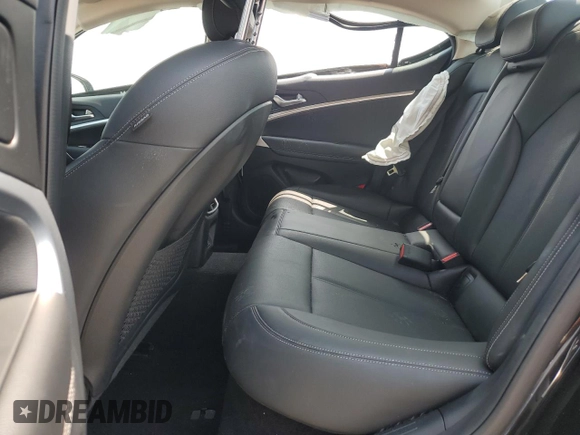 2025 Genesis G70 2.5T with VIN KMTG34SC3SU150511, listed as a Copart auction lot 64469965 with 15,861 mi miles and Clean title. Bid and sale history available at DreamBid. Image 10.