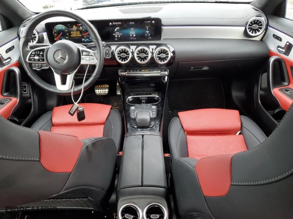 2022 Mercedes-Benz CLA with VIN W1K5J4HB6NN321119, listed as a Copart auction lot 84884294 with 22,586 mi miles and Salvage Title. Bid and sale history available at carsss.com. Image 8.