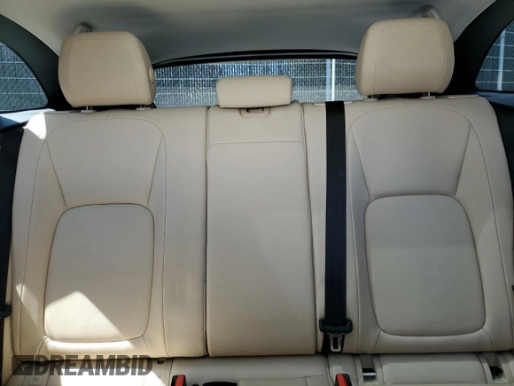 2017 Jaguar F-Pace 20d Premium with VIN SADCJ2BN2HA084928, listed as a Copart auction lot 51439805 with 105,047 mi miles and Clean Title. Bid and sale history available at DreamBid. Image 10.