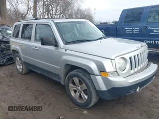2012 Jeep Patriot Limited z VIN 1C4NJPCB4CD552333, wystawiony jako IAAI lot #41138802 z przebiegiem 157 270 mil mil oraz . Historia ofert i sprzedaży dostępna na DreamBid. Obrazek 1.