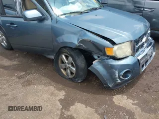 2010 Ford Escape Limited с VIN 1FMCU9EG4AKC82995, выставлен на аукционе IAAI как лот 42625491 с пробегом 279 192 миль миль и . История ставок и продаж доступна на DreamBid. Изображение 19.
