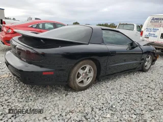 2002 Pontiac Firebird Formula z VIN 2G2FV22G822114416, wystawiony jako Copart lot #80131354 z przebiegiem 130 097 mil mil oraz Szkoda całkowita • Salvage title. Historia ofert i sprzedaży dostępna na DreamBid. Obrazek 3.