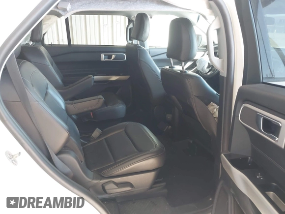2022 Ford Explorer XLT z VIN 1FMSK7DHXNGA83331, wystawiony jako IAAI lot #41606848 z przebiegiem 54 139 mil mil oraz . Historia ofert i sprzedaży dostępna na DreamBid. Obrazek 8.