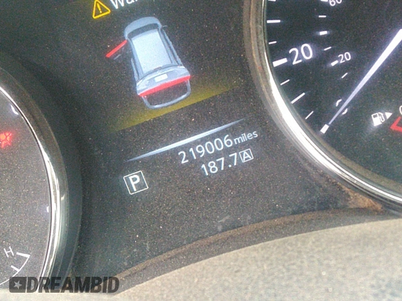 2016 Nissan Rogue SV z VIN KNMAT2MV7GP622562, wystawiony jako IAAI lot #41729468 z przebiegiem 219 006 mil mil oraz . Historia ofert i sprzedaży dostępna na DreamBid. Obrazek 15.